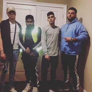 Meet your Posher, Warren